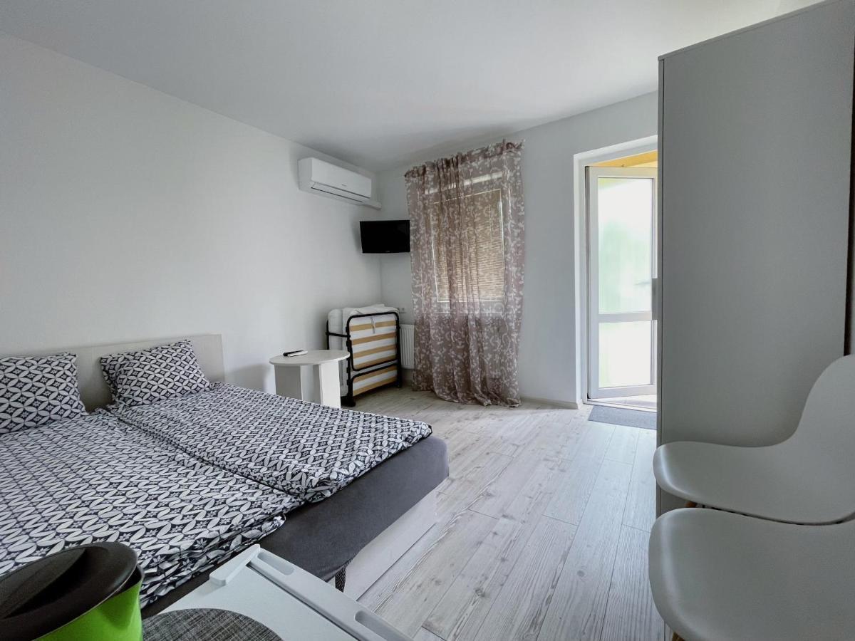 Poilsis Dzuku 10 A Hotel Паланга Екстериор снимка