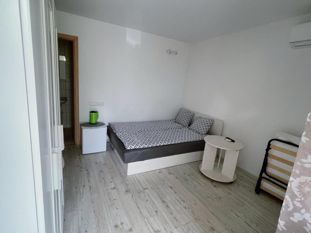 Poilsis Dzuku 10 A Hotel Паланга Екстериор снимка